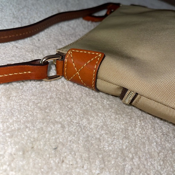 Dooney & Bourke nylon bag w/leather longstrap - Picture 8 of 11